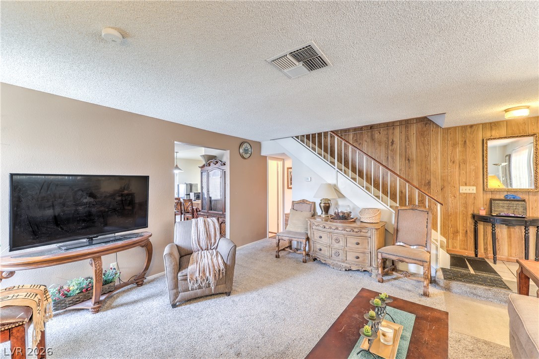 Photo 6 of 39, 6728 Wenatchee Drive