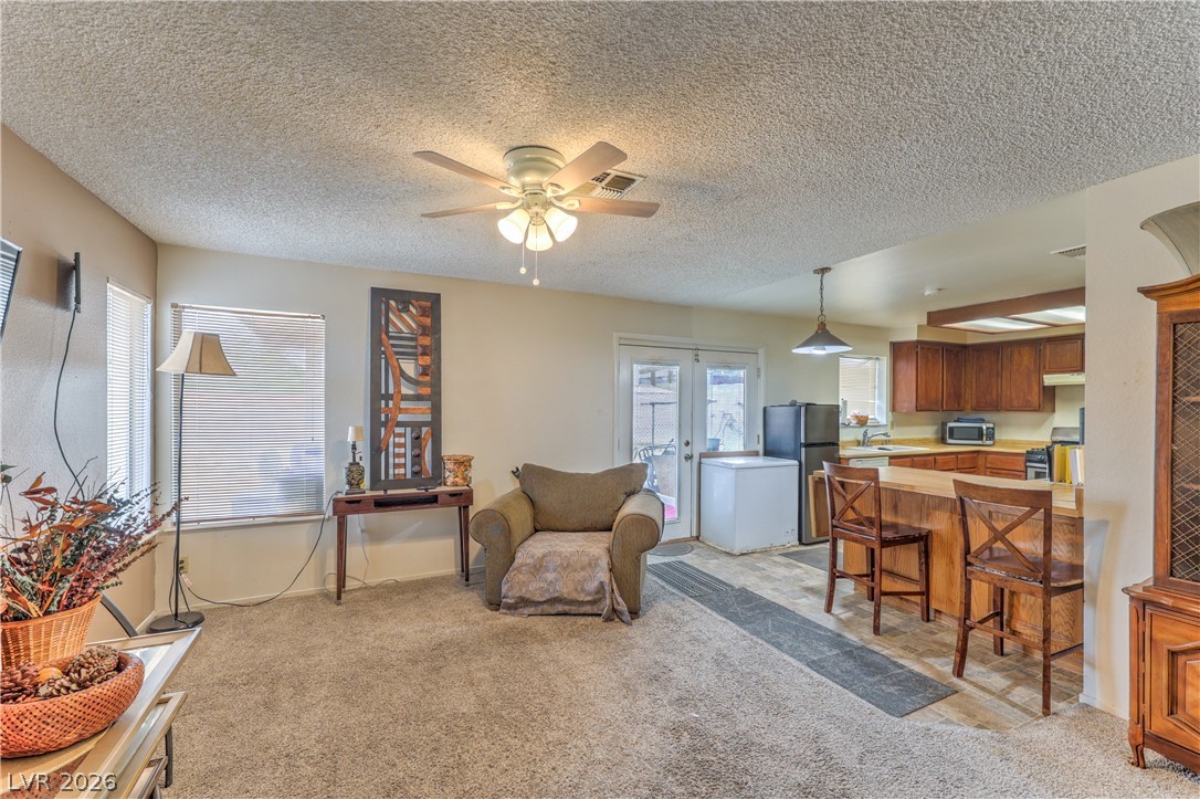 Photo 11 of 39, 6728 Wenatchee Drive