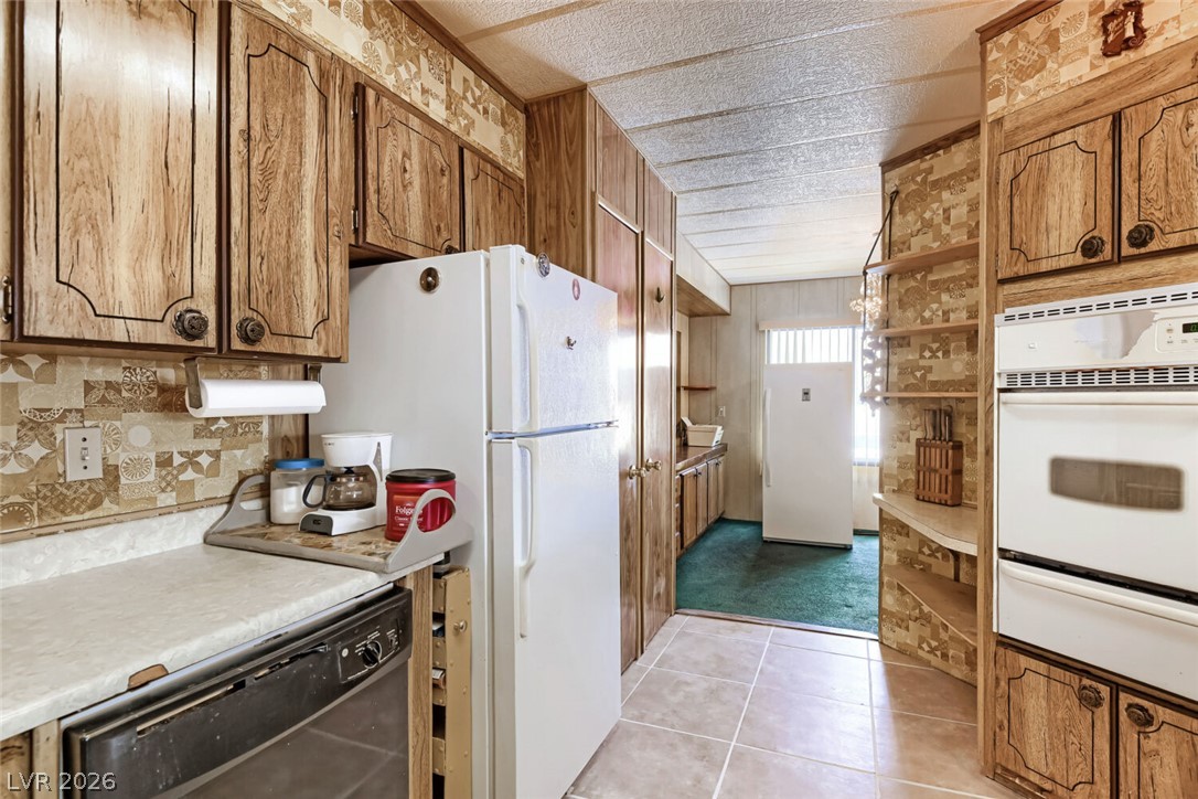Photo 7 of 18, 5109 Ridge Avenue #269