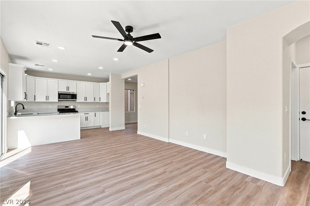 Photo 11 of 24, 6565 La Placita Avenue