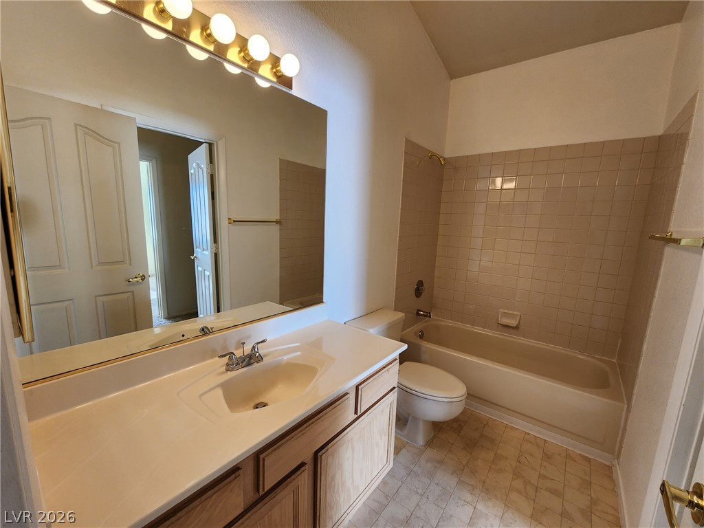 Photo 18 of 42, 8301 Boseck Drive #237