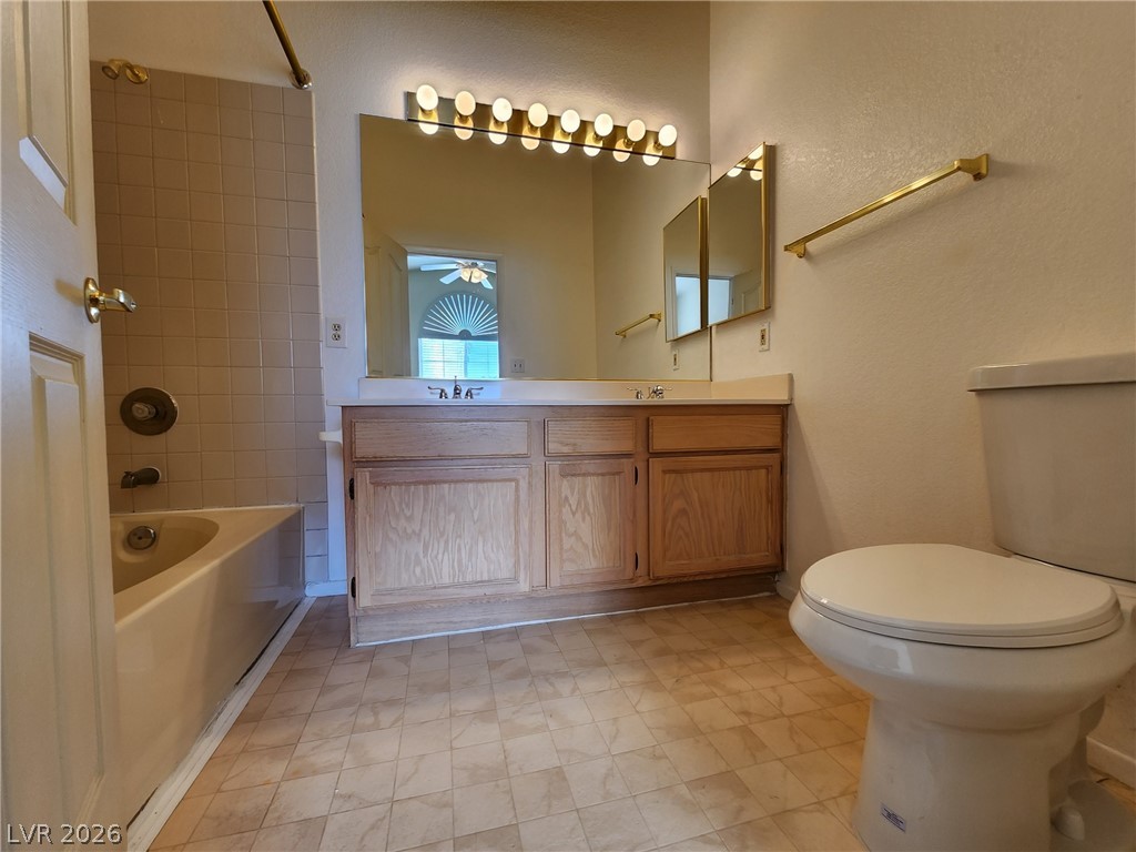Photo 33 of 42, 8301 Boseck Drive #237