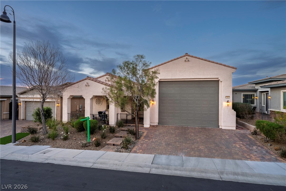 512 Heritage Bridge Avenue, Henderson 89011
