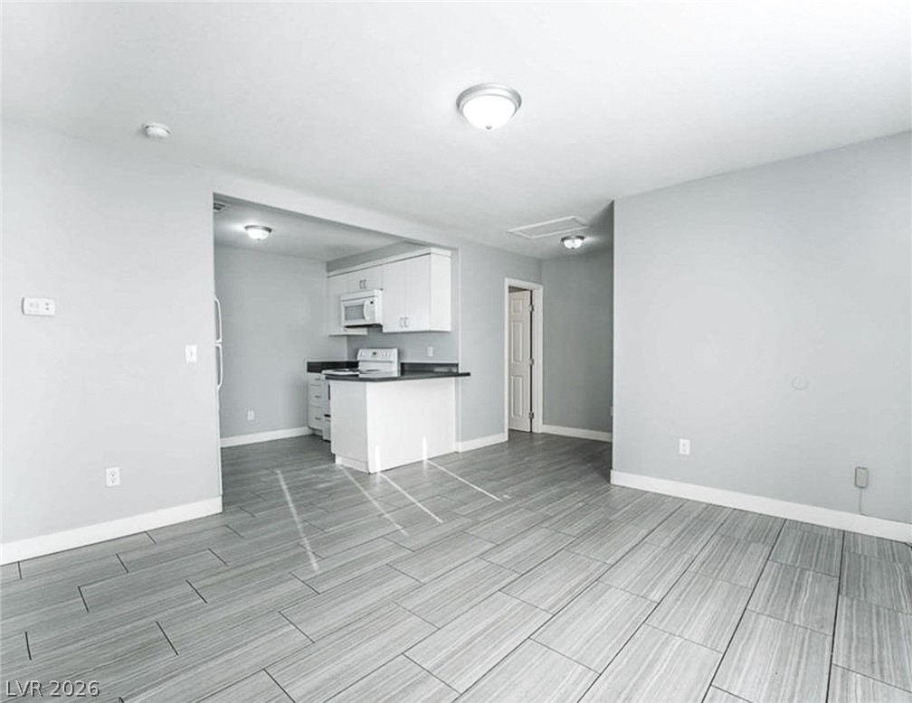 Photo 11 of 18, 224 N 13th Street