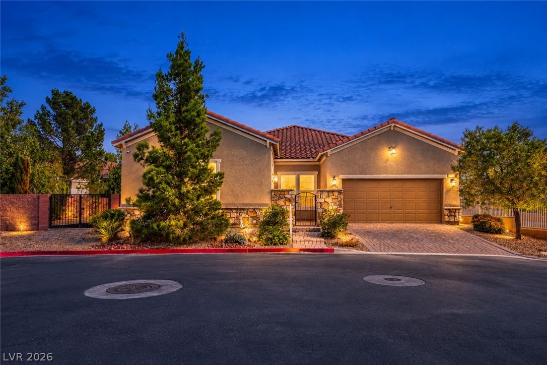 2055 Mona Faye Court, Las Vegas