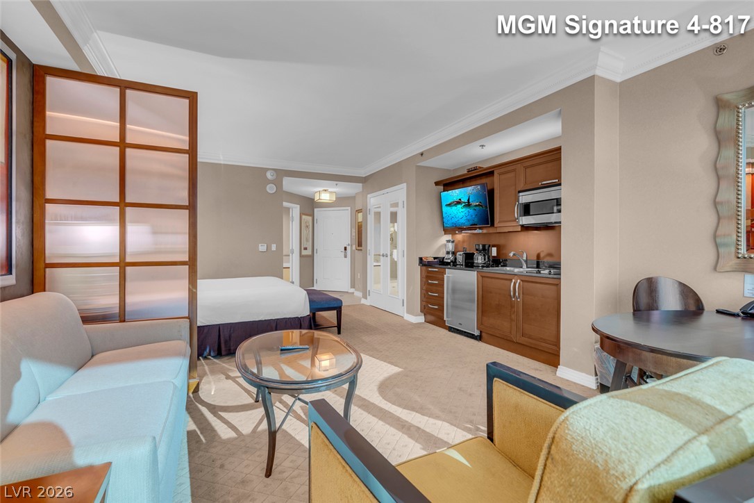Photo 17 of 61, 125 E Harmon Avenue #417