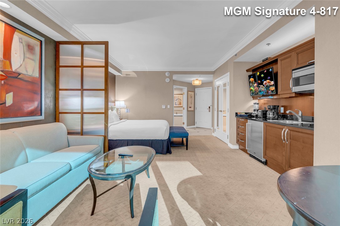 Photo 18 of 61, 125 E Harmon Avenue #417