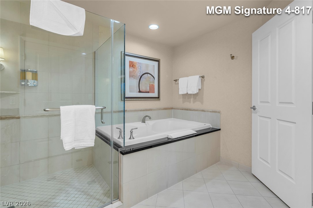 Photo 35 of 61, 125 E Harmon Avenue #417