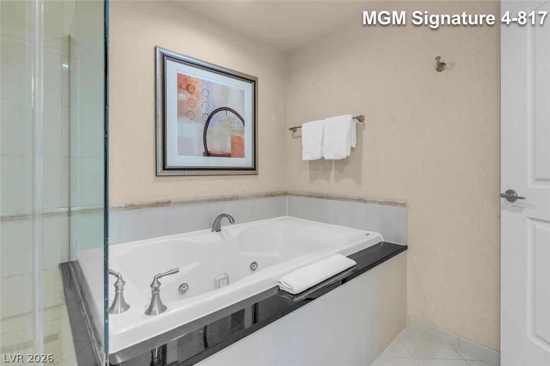 Photo 37 of 61, 125 E Harmon Avenue #417