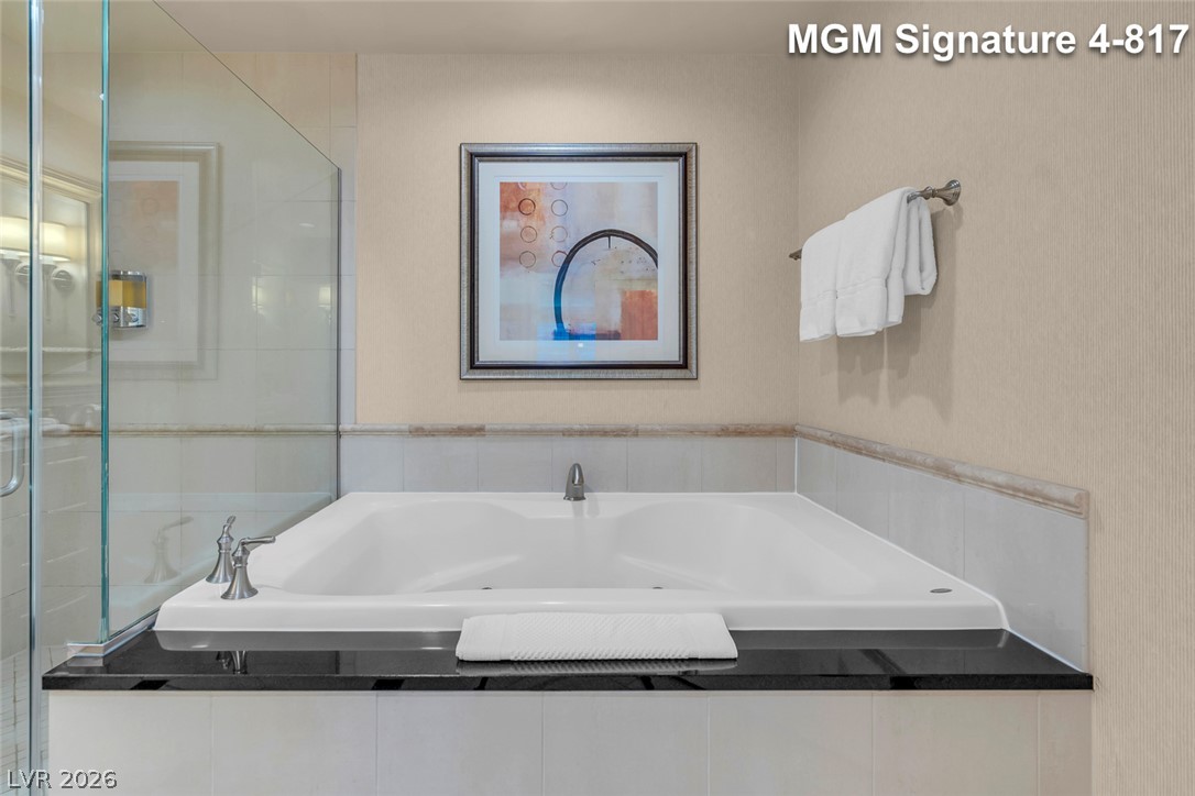 Photo 38 of 61, 125 E Harmon Avenue #417