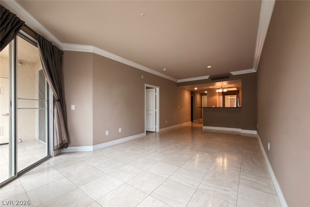 210 E Flamingo Road #112, Las Vegas 89169