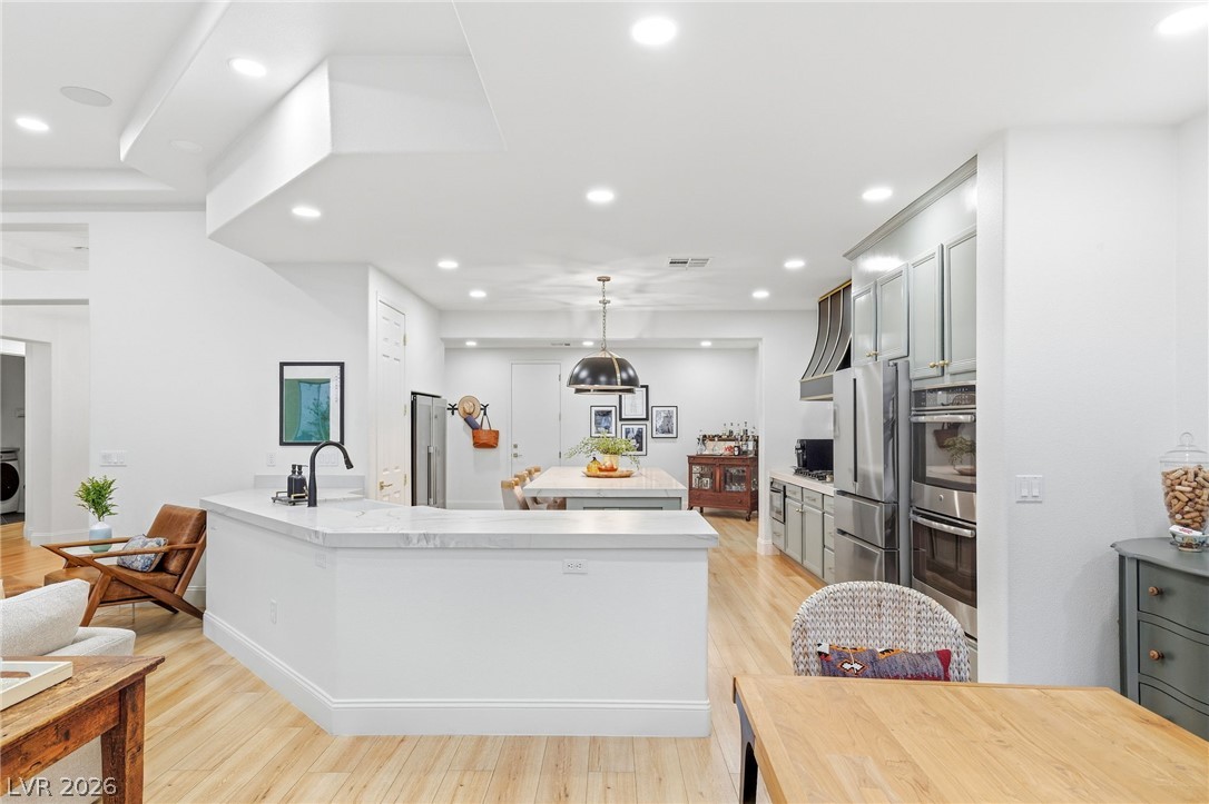 Photo 13 of 53, 11424 Perugino Drive