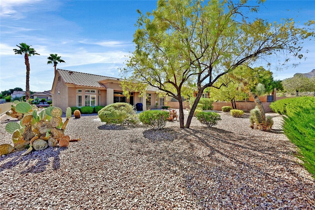 Photo 17 of 27, 11000 Rackhurst Avenue