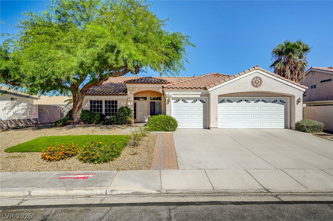 Photo 2 of 950 Denberry Way