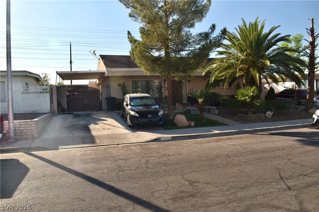 1109 Fay Boulevard, Las Vegas 89108