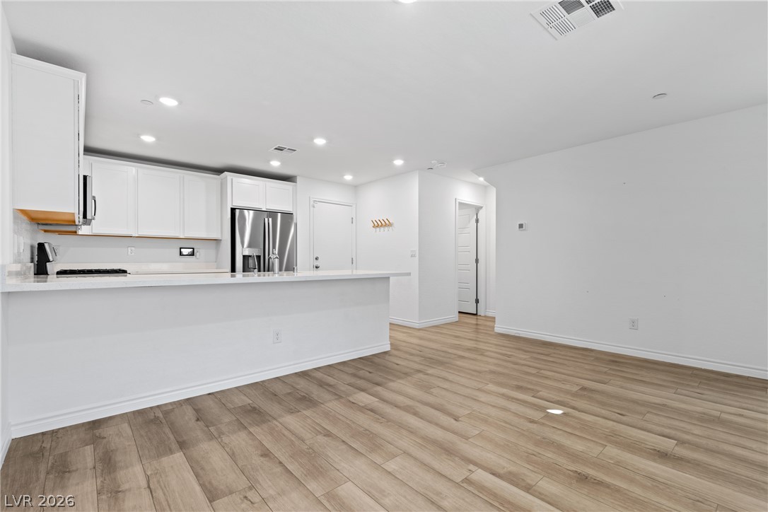 Photo 6 of 33, 10773 Ditchburn Court