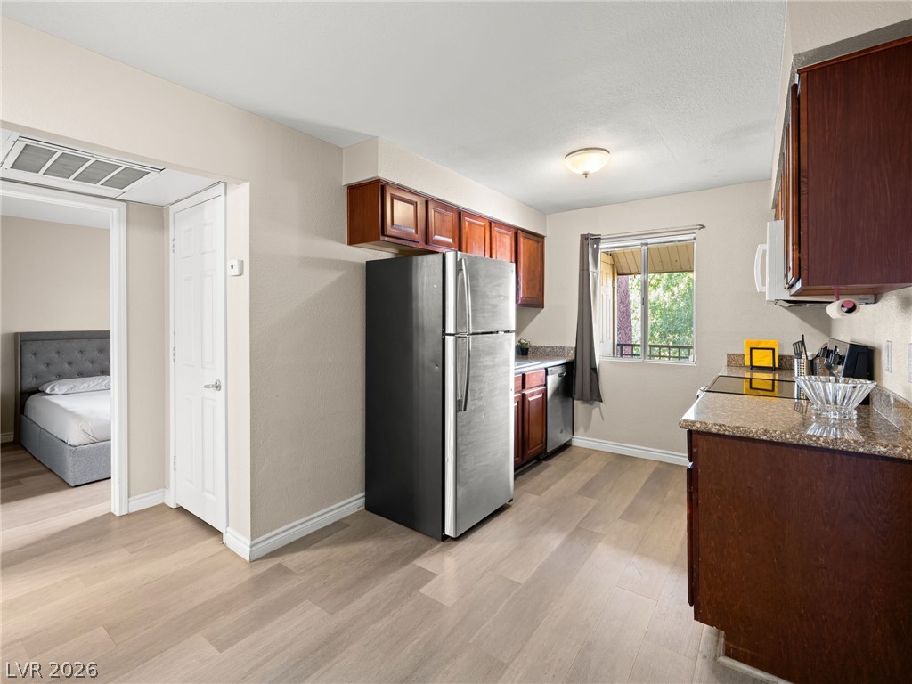 Photo 10 of 34, 4450 Sandy River Drive #78