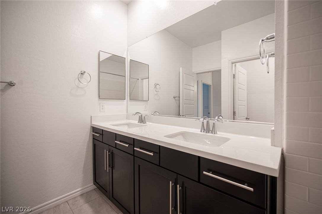 Photo 32 of 45, 600 N Carriage Hill Drive #1056