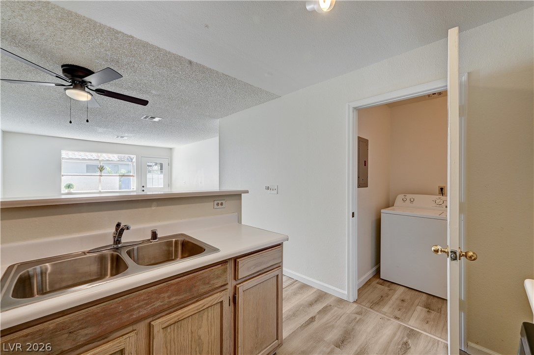 Photo 10 of 25, 2040 Willowbury Drive #C