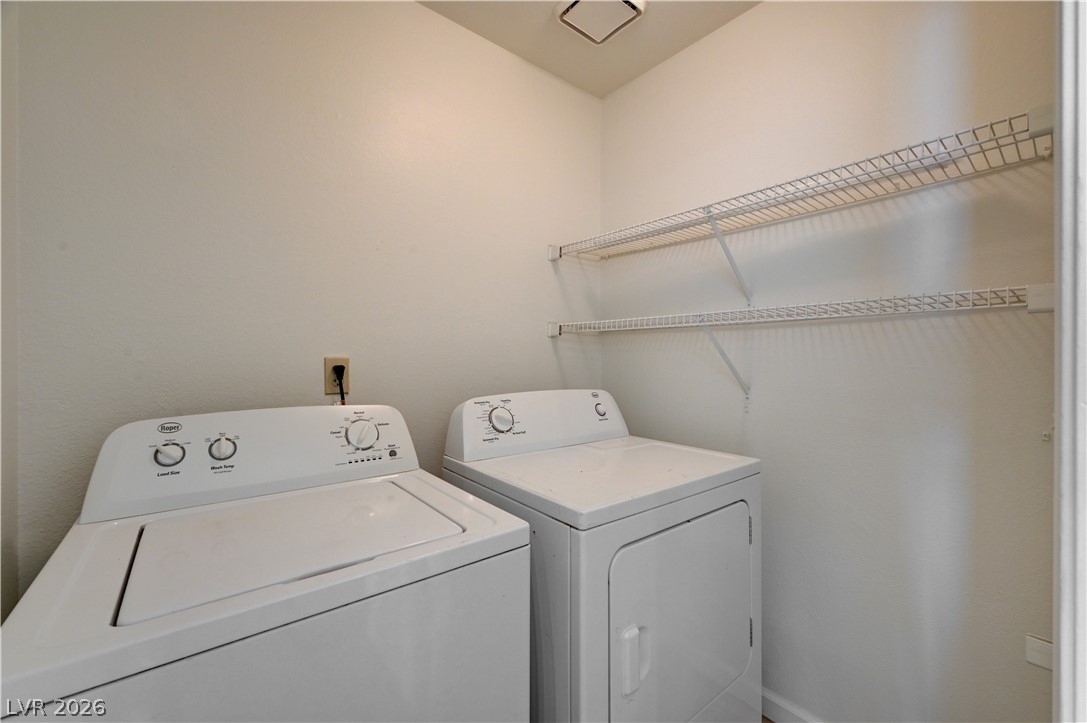 Photo 11 of 25, 2040 Willowbury Drive #C