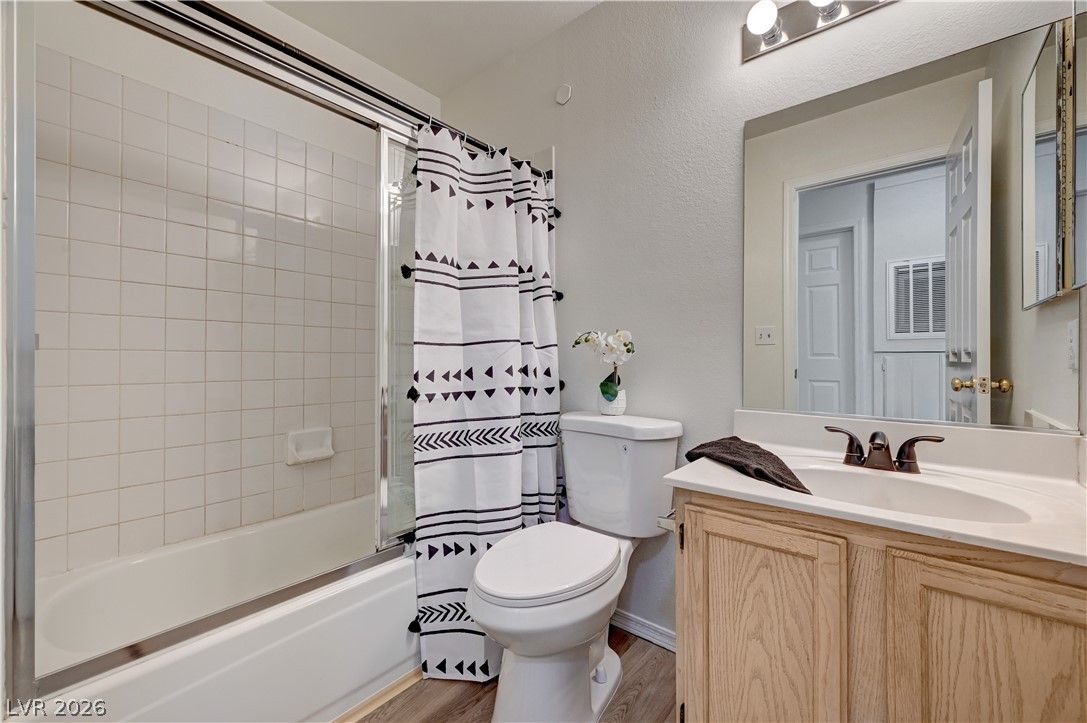 Photo 12 of 25, 2040 Willowbury Drive #C