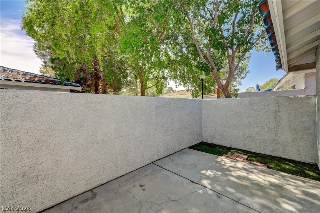 Photo 22 of 25, 2040 Willowbury Drive #C