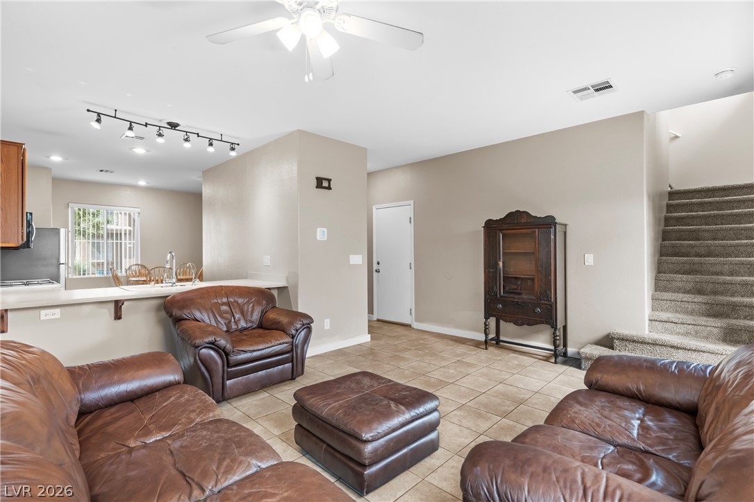 Photo 5 of 176 Almond Ridge Place