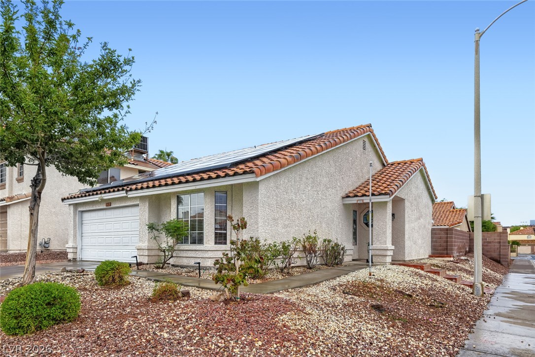 Photo 2 of 749 Tenderfoot Circle