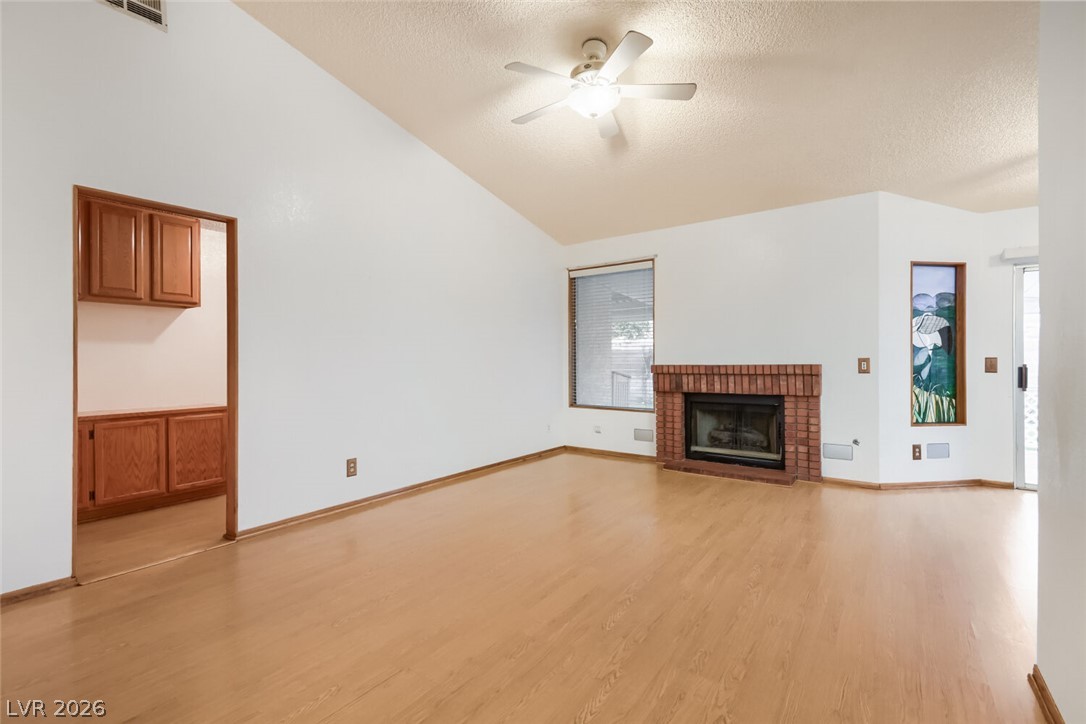 Photo 5 of 749 Tenderfoot Circle