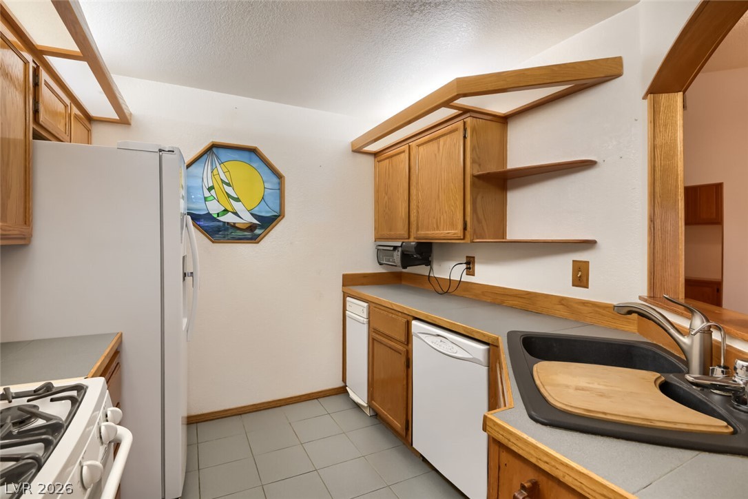 Photo 10 of 28, 749 Tenderfoot Circle