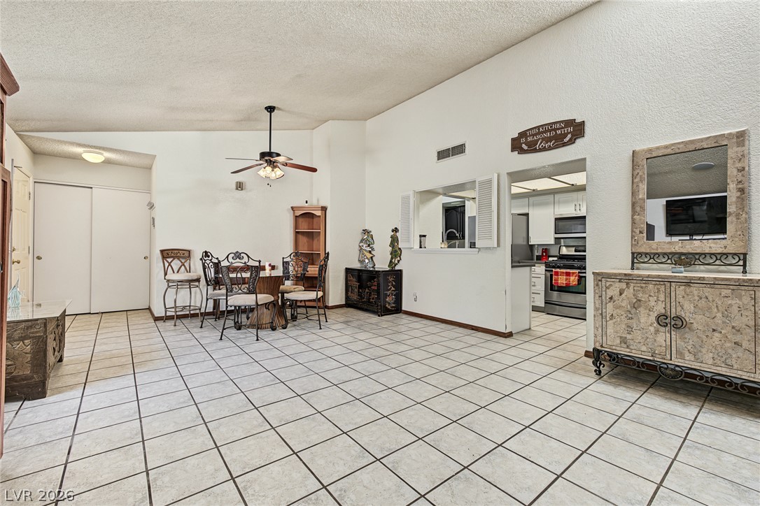Photo 9 of 31, 2509 Castlesands Way