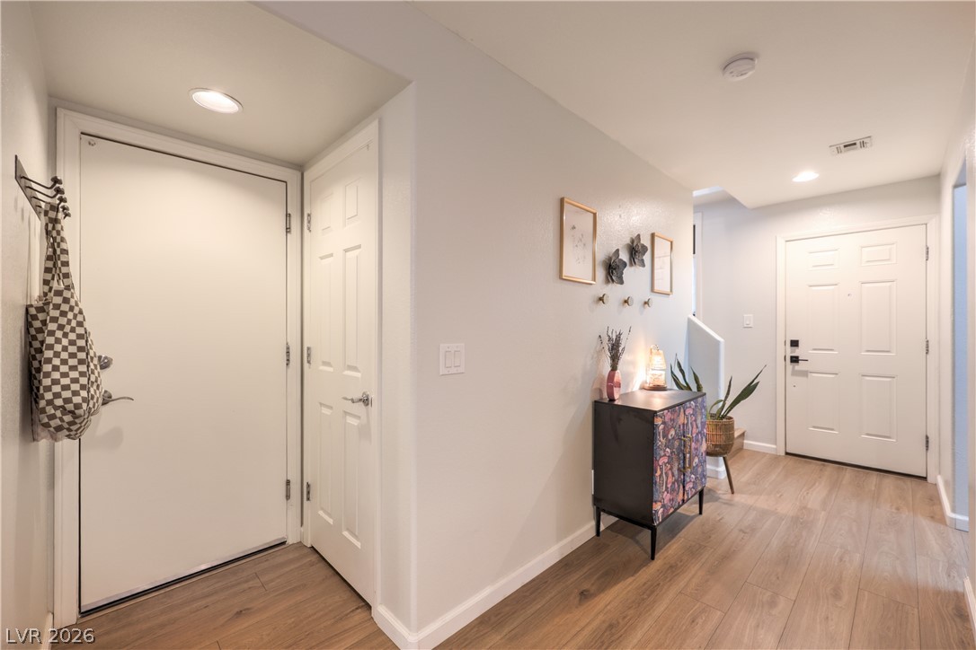 Photo 6 of 29, 9112 Alluring Avenue