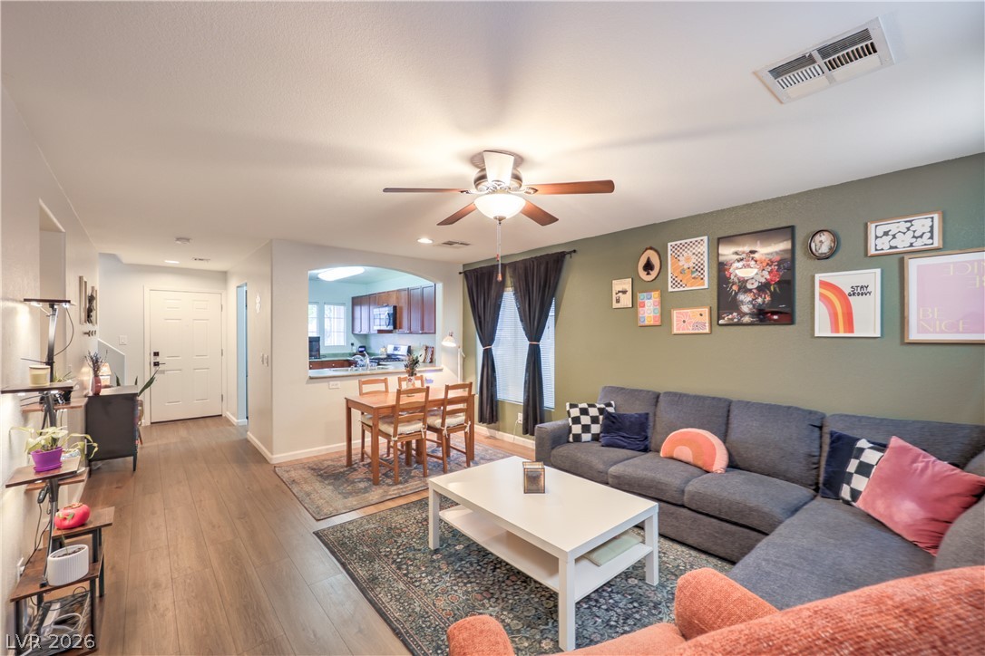 Photo 7 of 29, 9112 Alluring Avenue