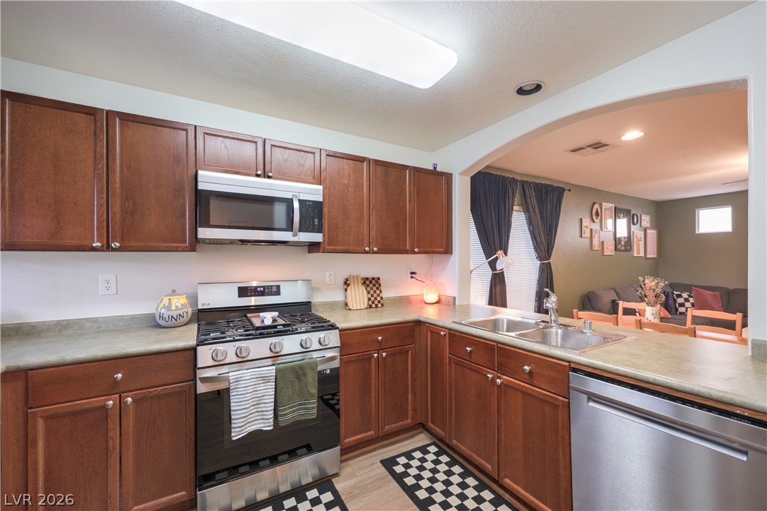 Photo 10 of 29, 9112 Alluring Avenue