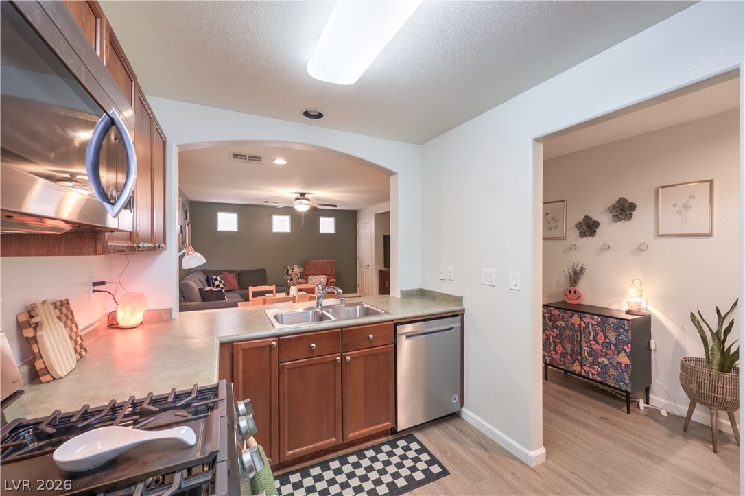Photo 13 of 29, 9112 Alluring Avenue