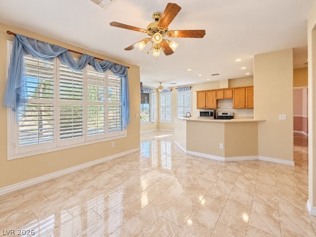 Photo 8 of 37, 4952 Rivedro Street