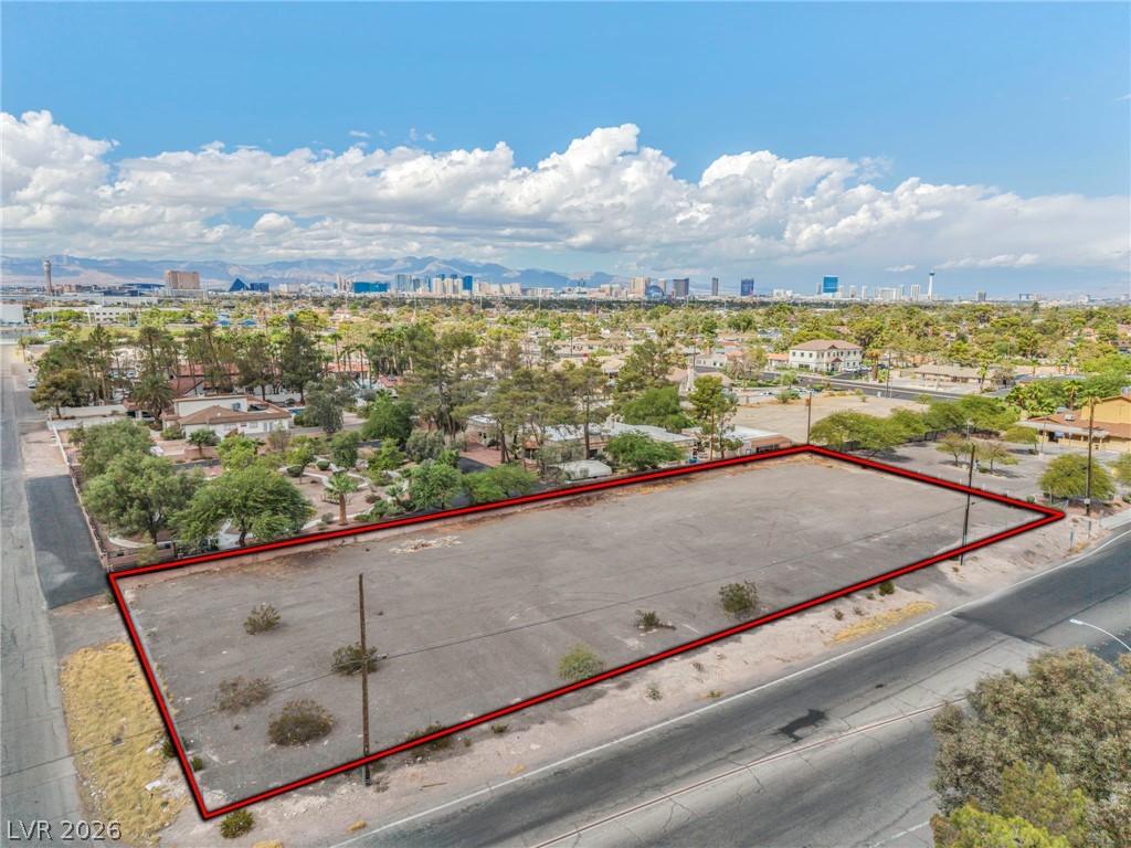 E Quail, Las Vegas 89120