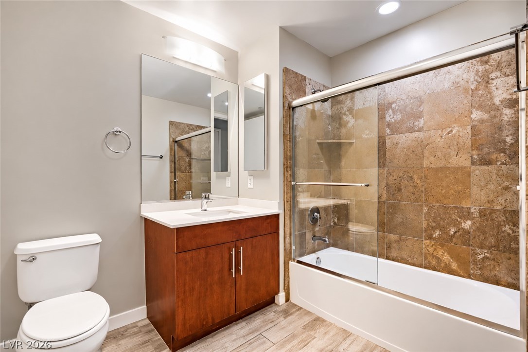 Photo 7 of 22, 353 E Bonneville Avenue #253