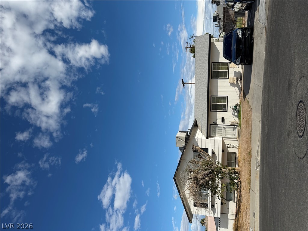 304 Fox Circle, Las Vegas 89107