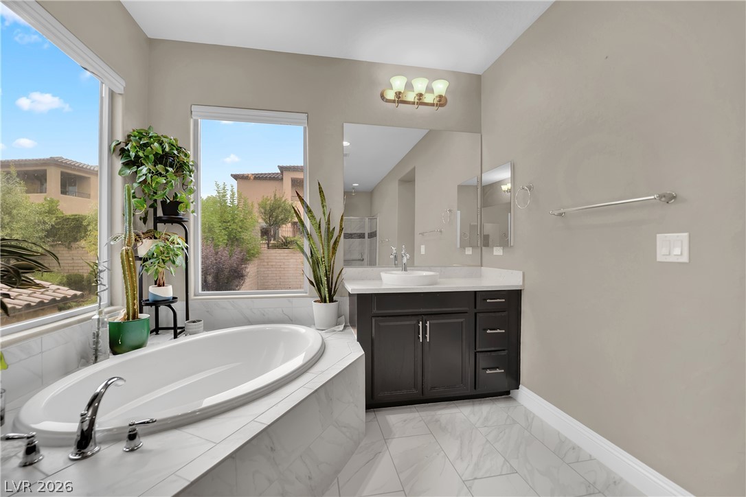 Photo 40 of 67, 12242 Nasino Avenue