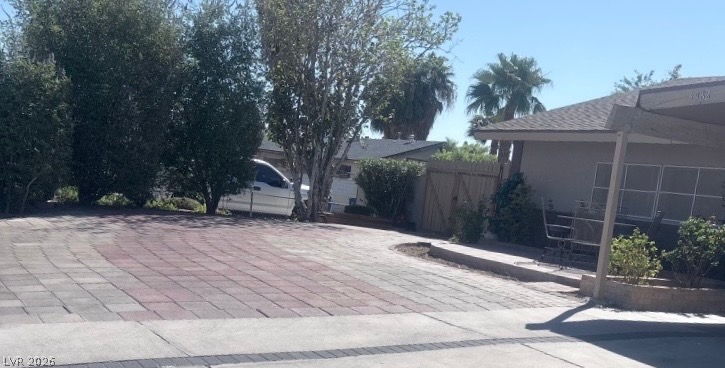 Photo 4 of 3982 Saguaro Lane