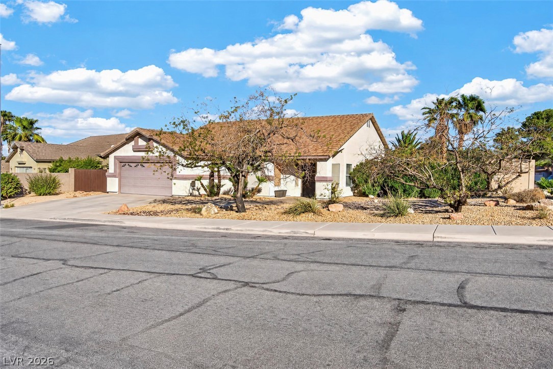 Photo 3 of 535 Brigadier Street