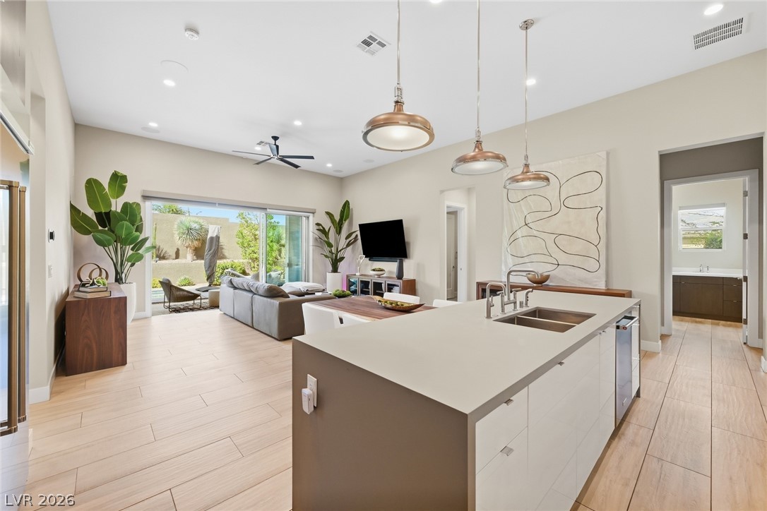 Photo 4 of 12382 Tudor Arch Drive