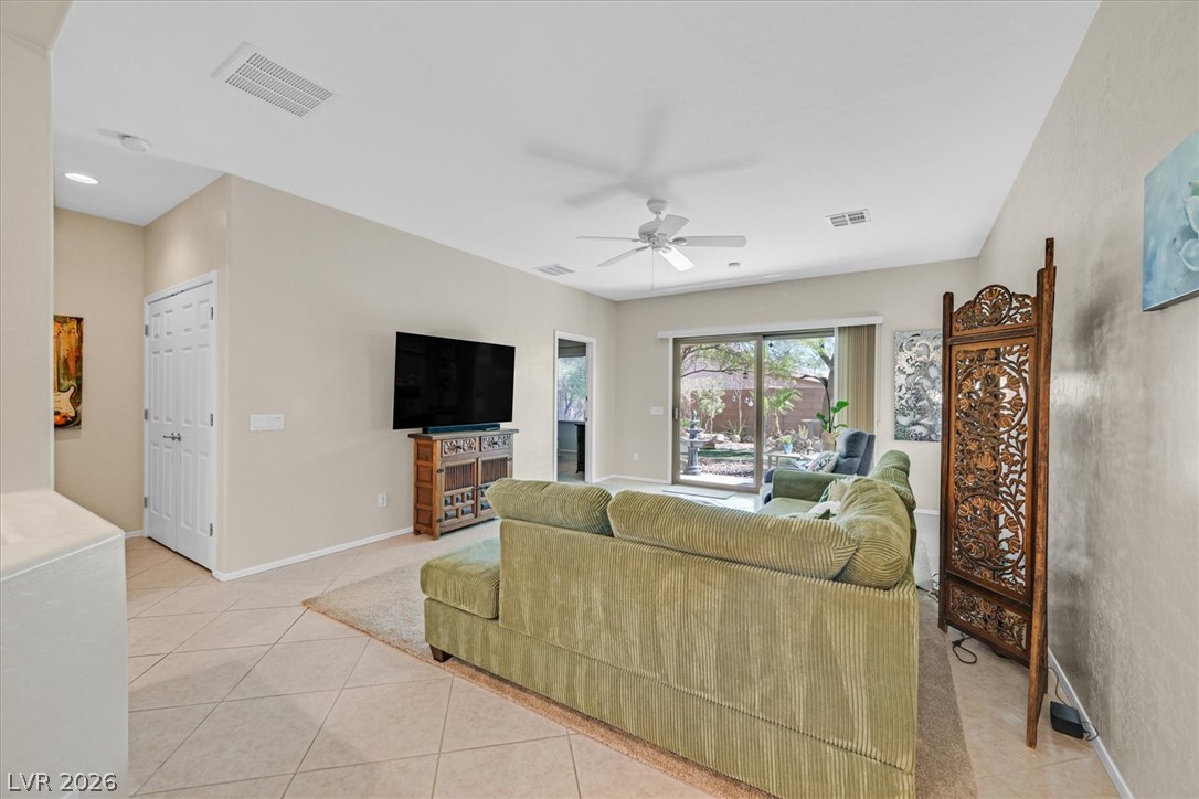 Photo 4 of 6097 FALCONER Avenue