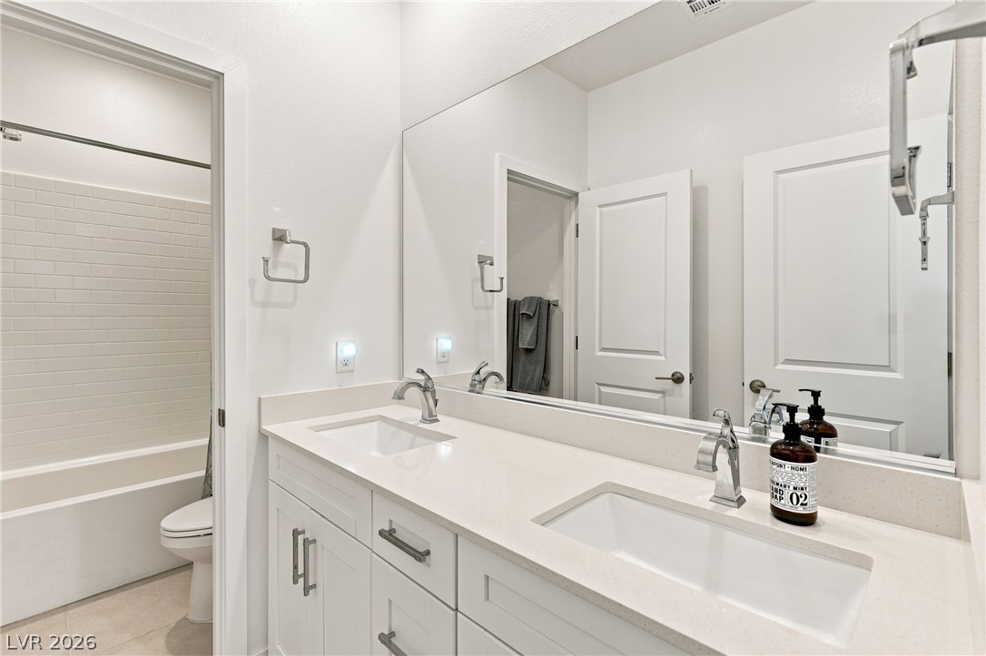 Photo 19 of 44, 709 Emerson Creek Court