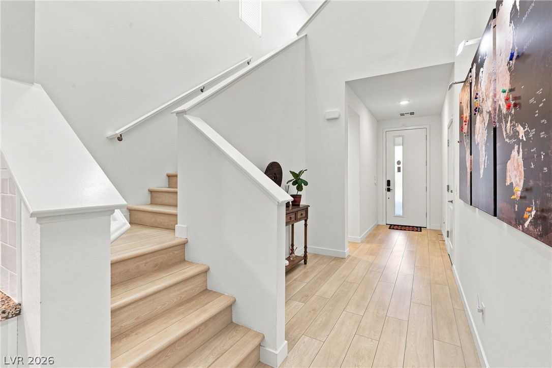 Photo 15 of 44, 709 Emerson Creek Court