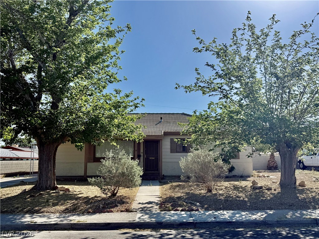 Photo 3 of 1133 Darmak Drive