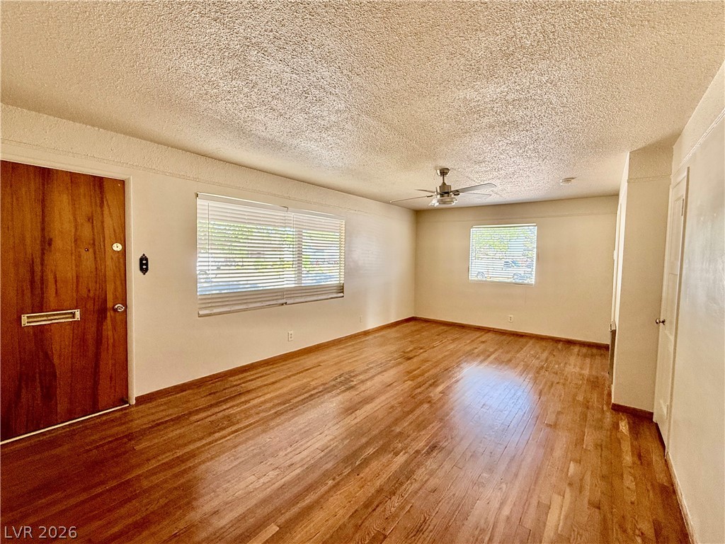 Photo 6 of 28, 1133 Darmak Drive