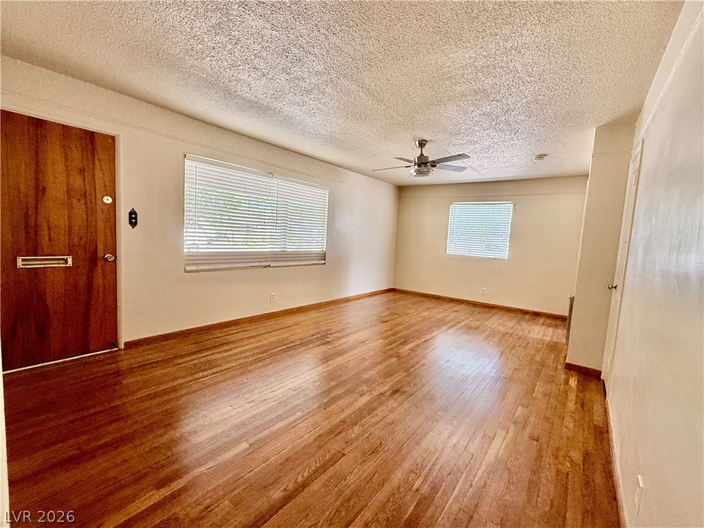 Photo 7 of 28, 1133 Darmak Drive
