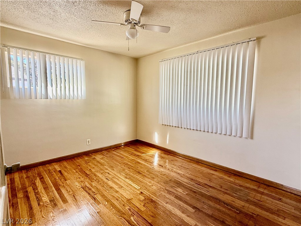 Photo 11 of 28, 1133 Darmak Drive